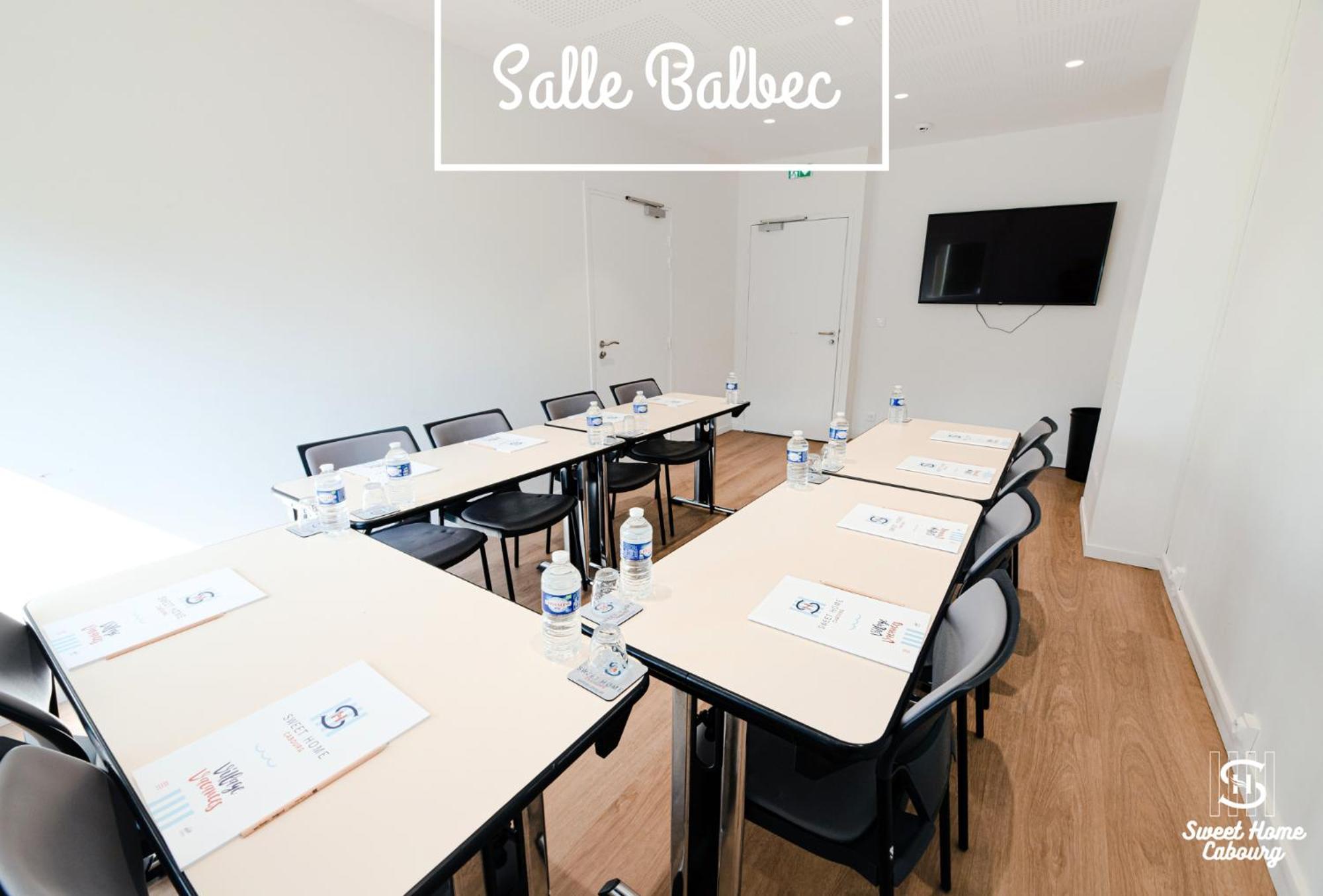 Sweet Home Cabourg Hotel Et Gites Exterior photo